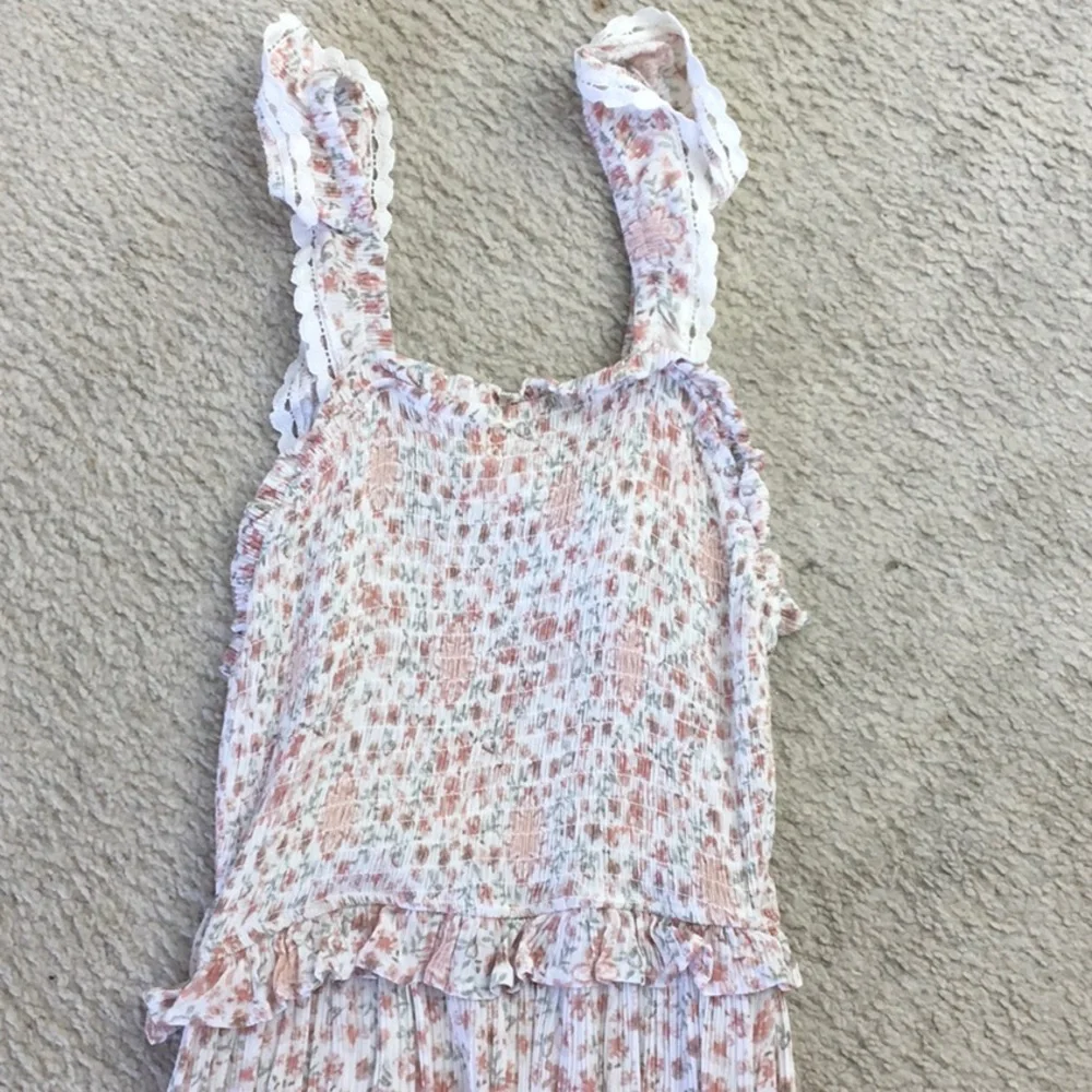 HIPPIE ROSE/BLUSH-PINK FLORALw RUFFLE ELASTIC CHEST MAXI DRESS - Picture 4 of 7